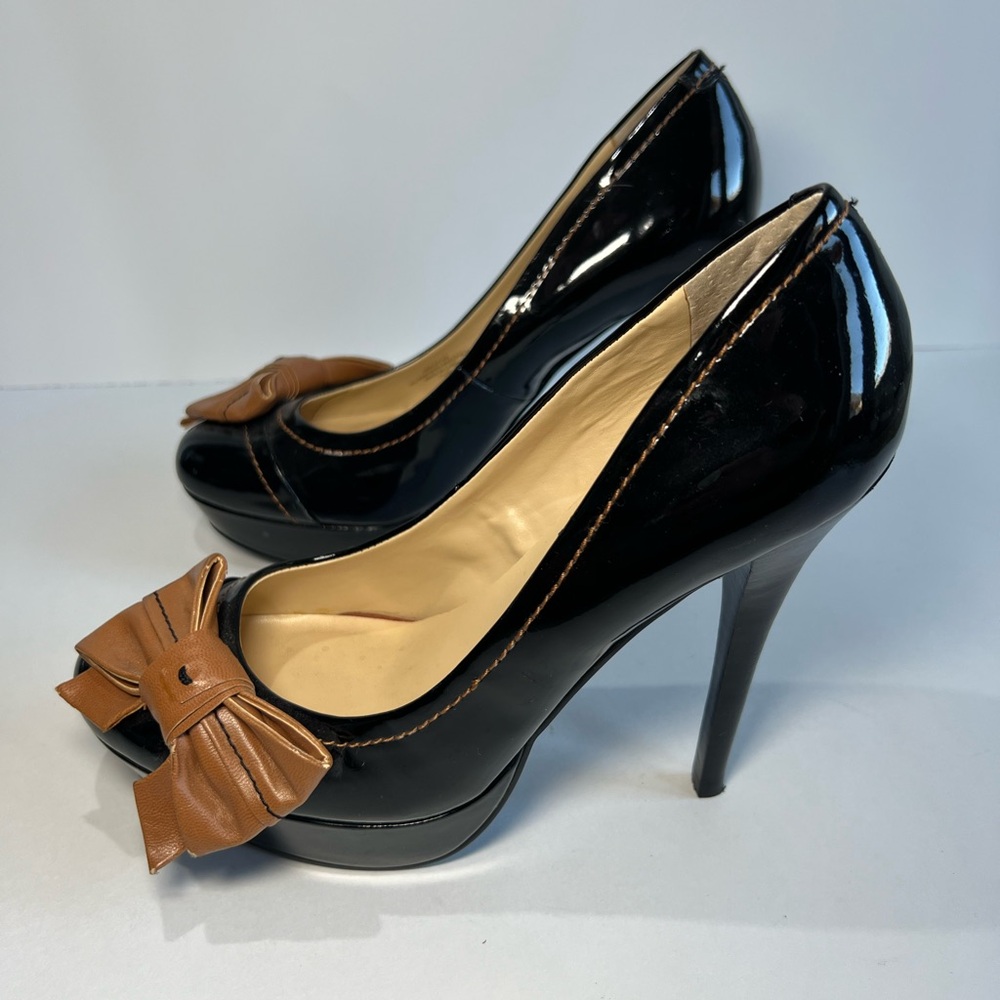 GUESS Stiletto HIGH HEELS POINTED TOE Brown Bow Size Women 7.5 M